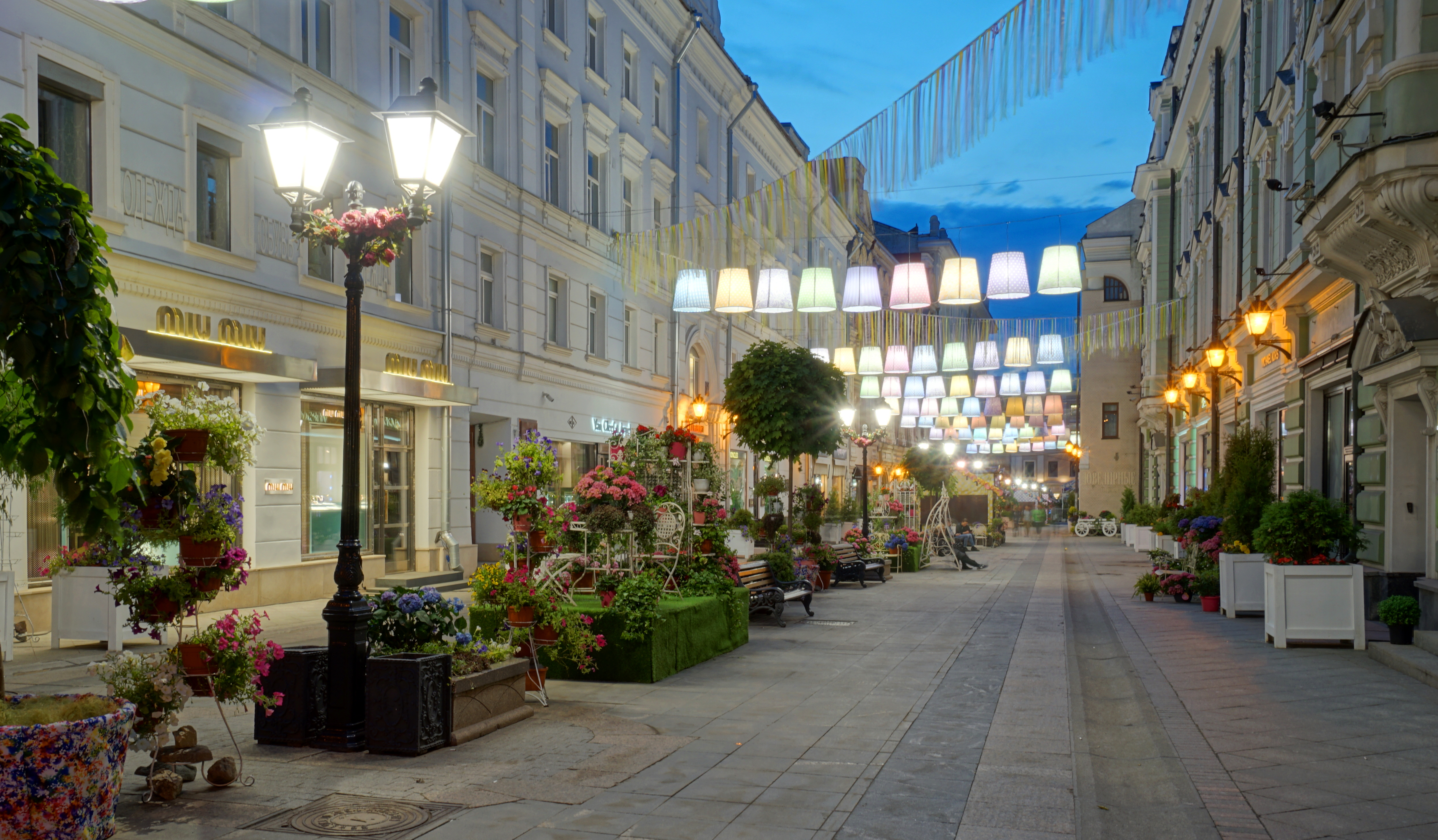 Stoleshnikov Lane