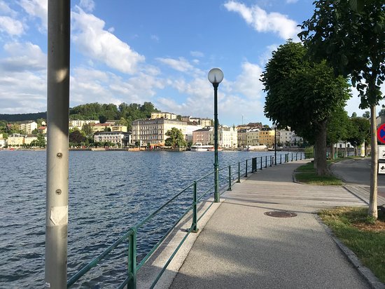 Esplanade am Traunsee