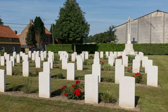 Lindenhoek Chalet Military Cemetery