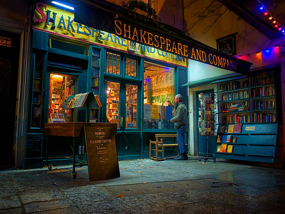 Shakespeare and Company Bookstore