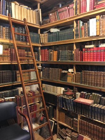 La Caverne aux Livres