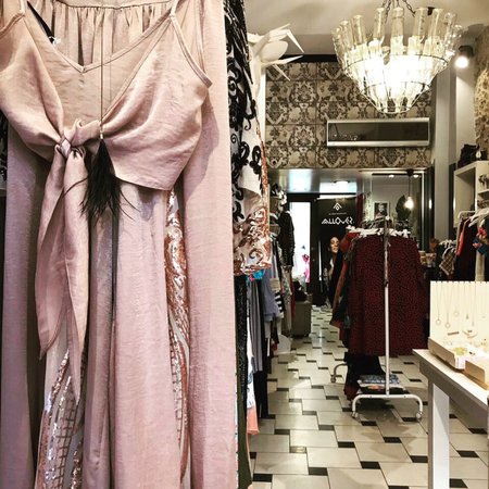 Queen Clothes & Accessories