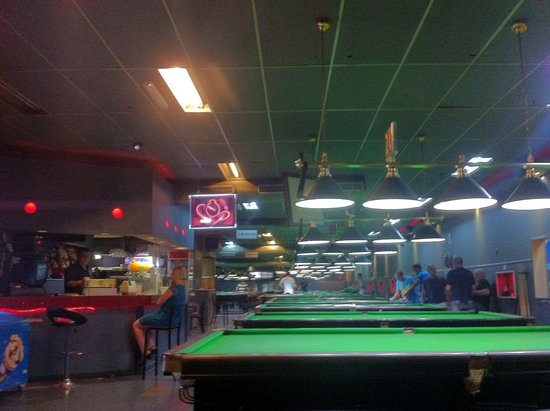 Dekel Club - Billiard Snooker Bar & Bowling