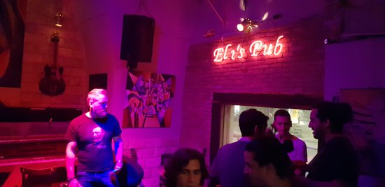 Eli's Pub