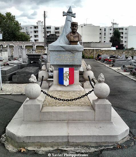Monument à Amédée Roland
