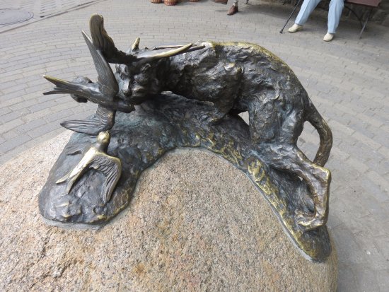 Sculpture The Cat and the Three Birds