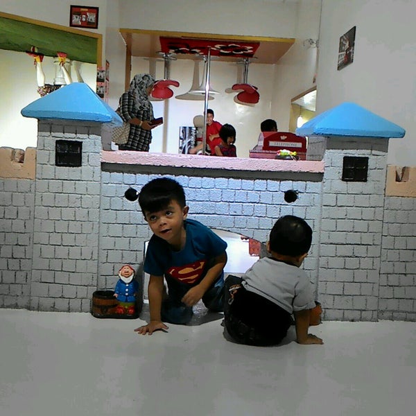 Rumah terbalik port dickson