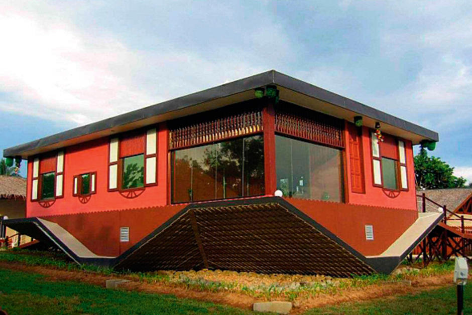 Rumah Terbalik