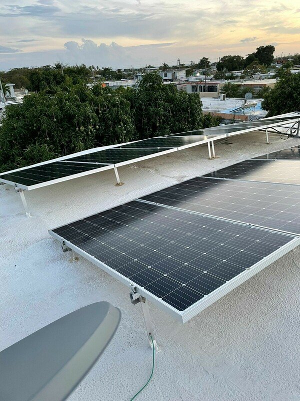 RSPuerto-Rico-solar-Panels-Jose-Rivera-scr