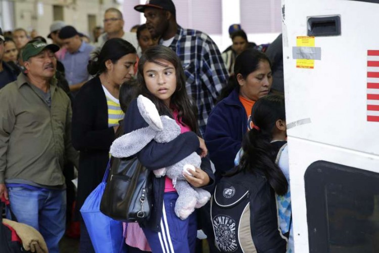700 niños