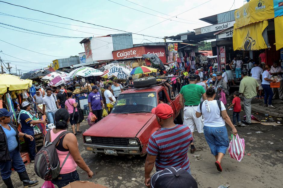 Buscan recuperar rutas en el Mercado Oriental