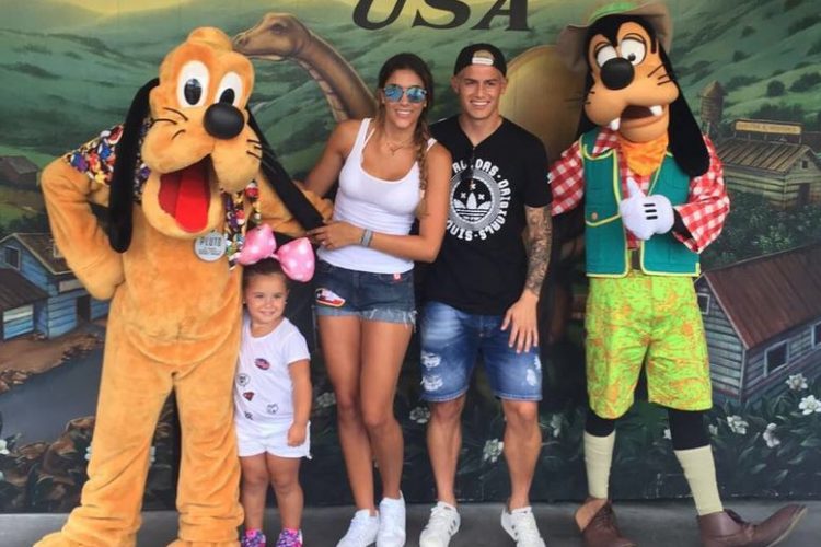 نتيجة بحث الصور عن james rodriguez Daniela Ospina