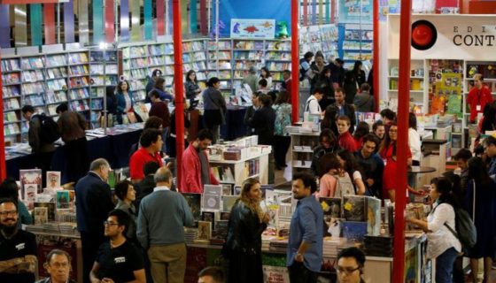 Inauguración de la 37 edición de la Feria Internacional de Libro de Santiago (Filsa) en Santiago (Chile).  Este magno evento internacional arrancó con la presencia de 800 editoriales e Italia como invitada de honor.LAPRENSA/EFE/Elvis González