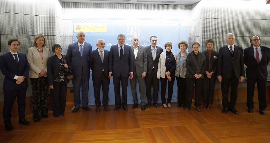 El jurado del fallo del Premio Cervantes 2017. LA PRENSA/EFE/ Paco Campos
