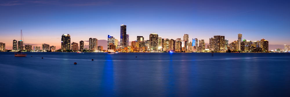 El horizonte de la ciudad de Miami visto desde el océano Atlántico. LA PRENSA / Thinkstock.