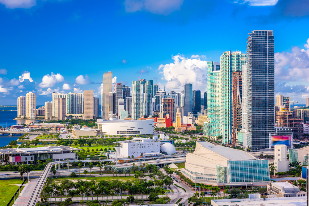 Miami Beach, la isla coralina más grande y más visitada de Miami, alterna verdor y modernidad. LA PRENSA / Thinkstock.