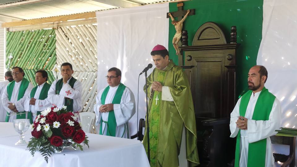 católicos