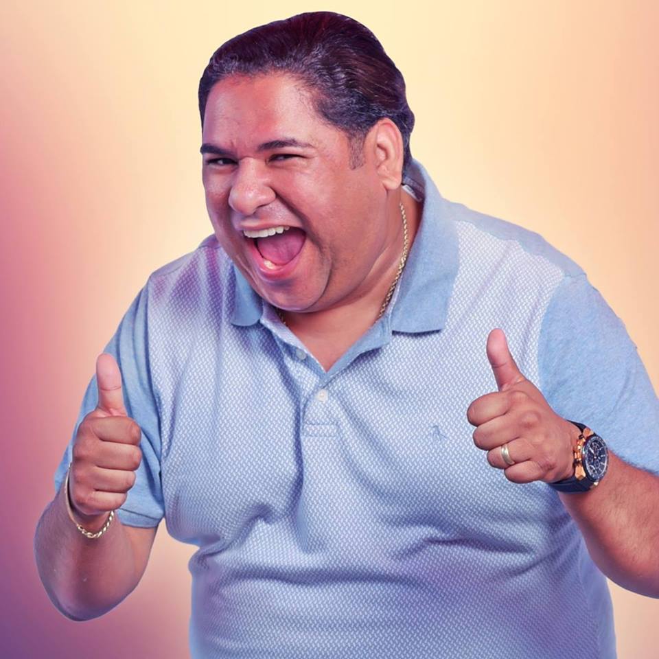 JR es el único nicaragüense que ha recibido dos placas de YouTube por la cantidad de seguidores que acomula en esa red social. LA PRENSA/ CORTESÍA