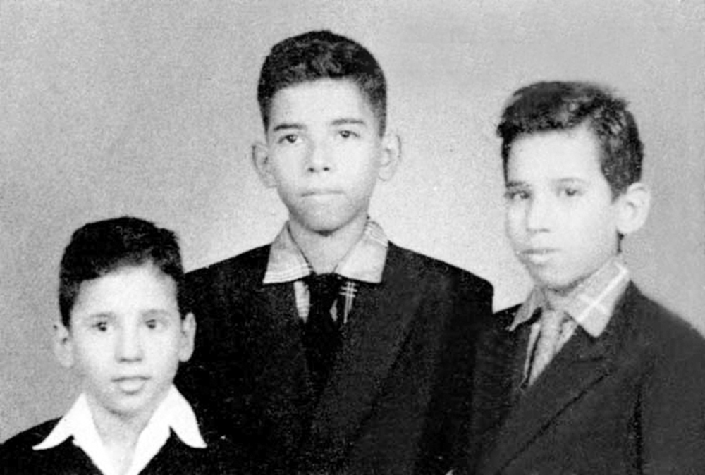 De izquierda a derecha: Camilo, Daniel y Humberto Ortega, todos vivieron en el barrio San Antonio, donde se hicieron amigos de quienes serían sus compañeros en el Frente Sandinista. LA PRENSA/ Cortesía