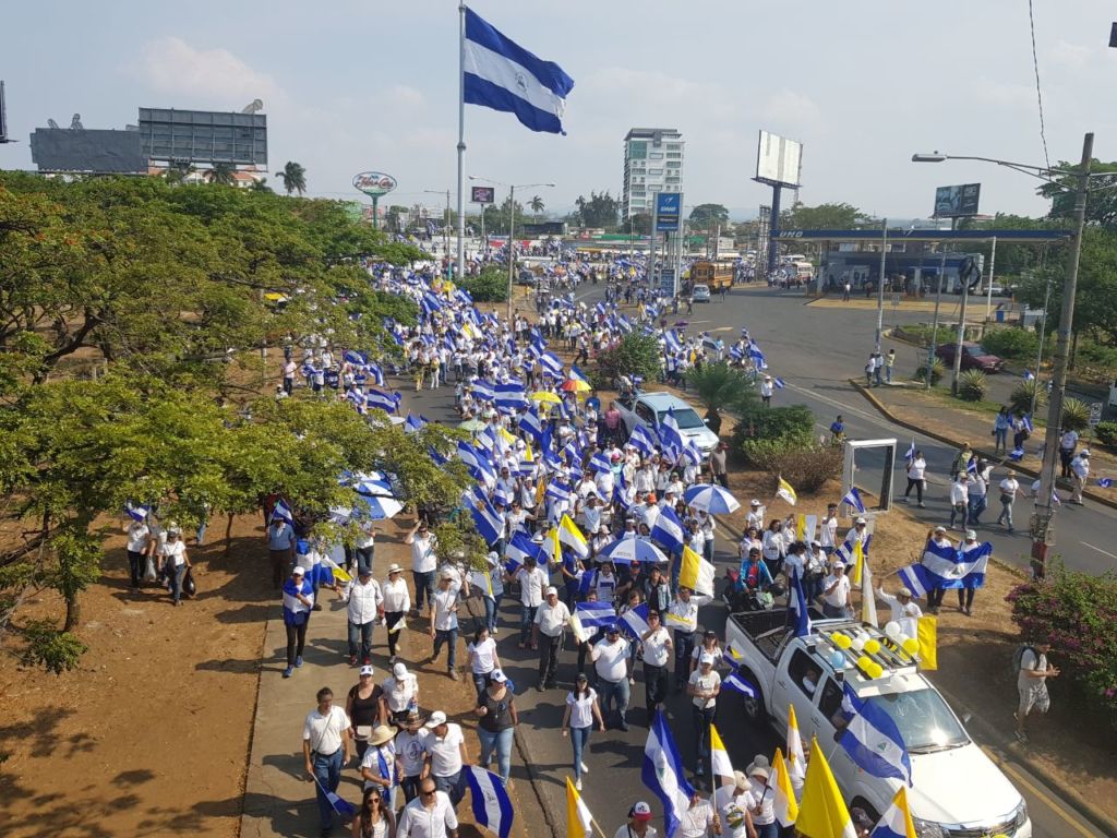 Miles de nicaragüenses peregrinan a la Catedral Metropolitana de Managua. LA PRENSA / Eduardo Enríquez