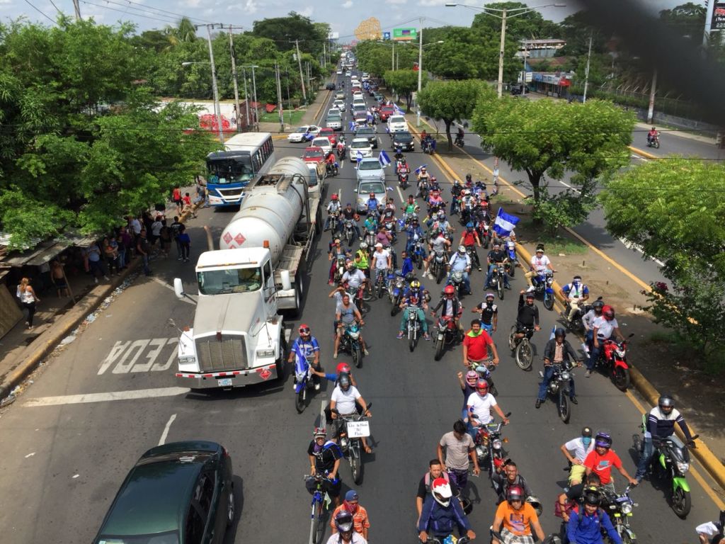 Caravana de manifestantes en Managua que visitaron todos los recintos universitarios con estudiantes en protesta. LA PRENSA / Cortesía
