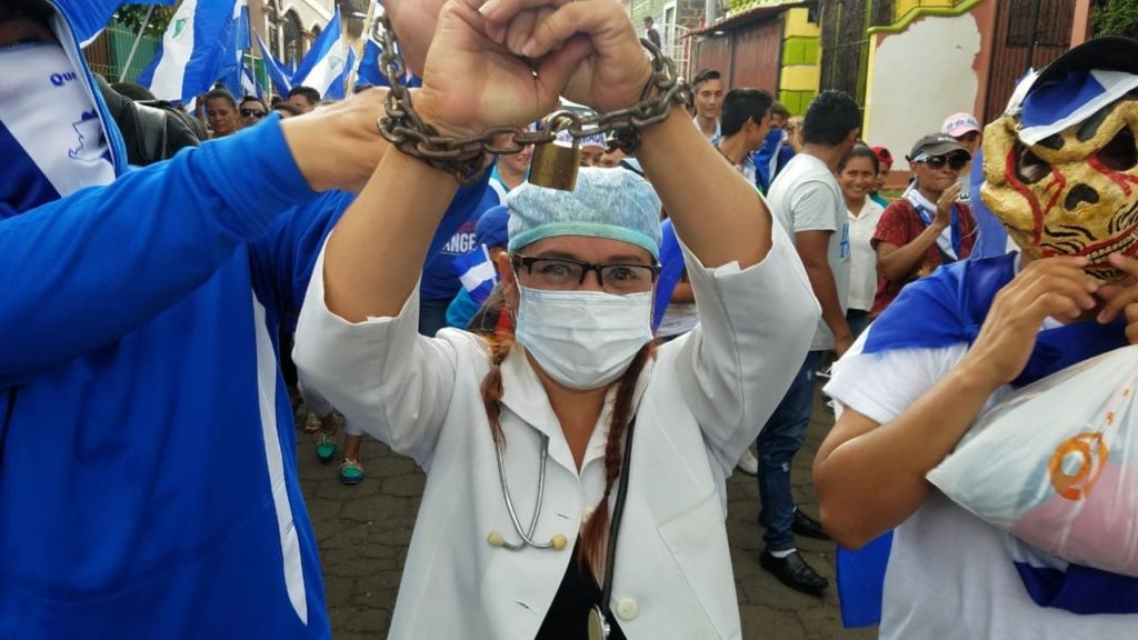 Los despidos de médicos en Nicaragua por apoyar las protestas inició en León. Fueron más de 40 los expulsados por el orteguismo. LA PRENSA/ EDDY LÓPEZ