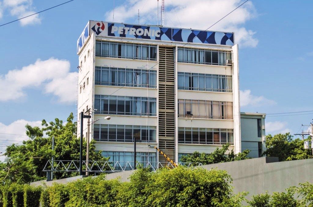 Fachada del Edificio Petronic. LA PRENSA/ ARCHIVO