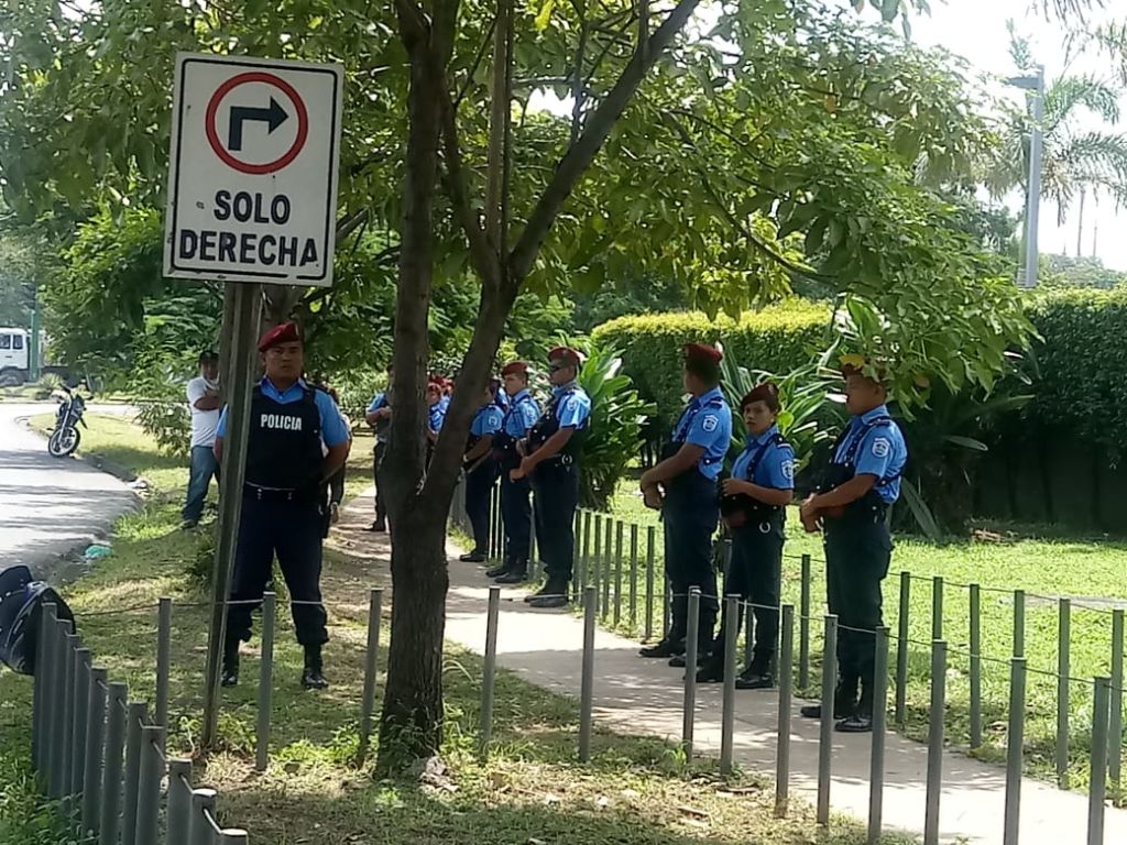 universitarios presos