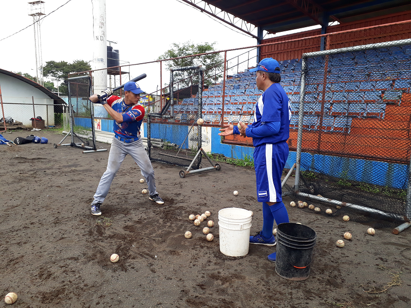 La Preselección Nacional de Beisbol Sub-18 cumple ya dos semanas de prácticas en el IND. Foto Rosa Membreño.