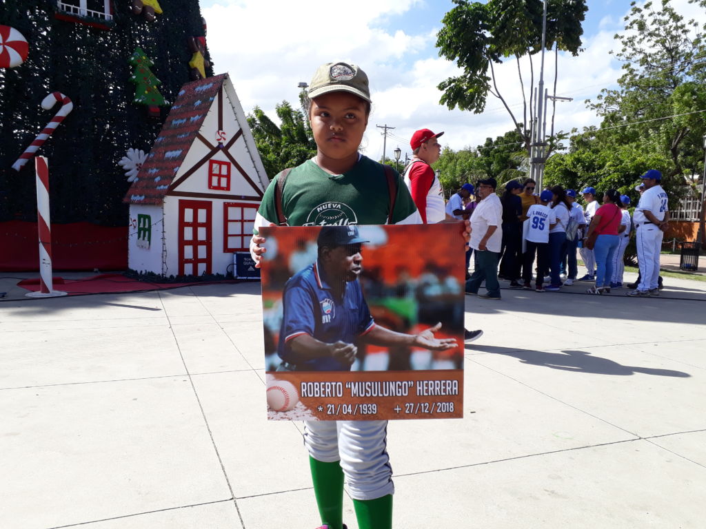 En la actividad también se le recordó al deportista cubano, Roberto "Musulungo" Herrera, quien falleció hace unos días. Foto Rosa Membreño.