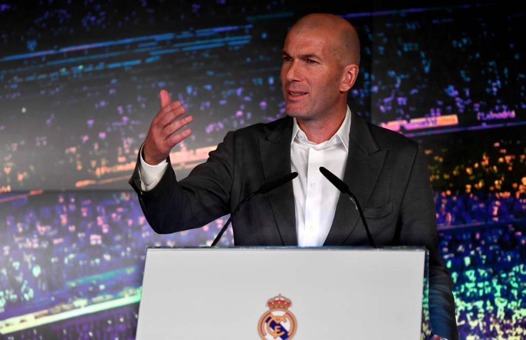 Zinedine Zidane durante su presentación oficial como nuevo entrenador del Real Madrid para 2019. LA PRENSA/ AFP