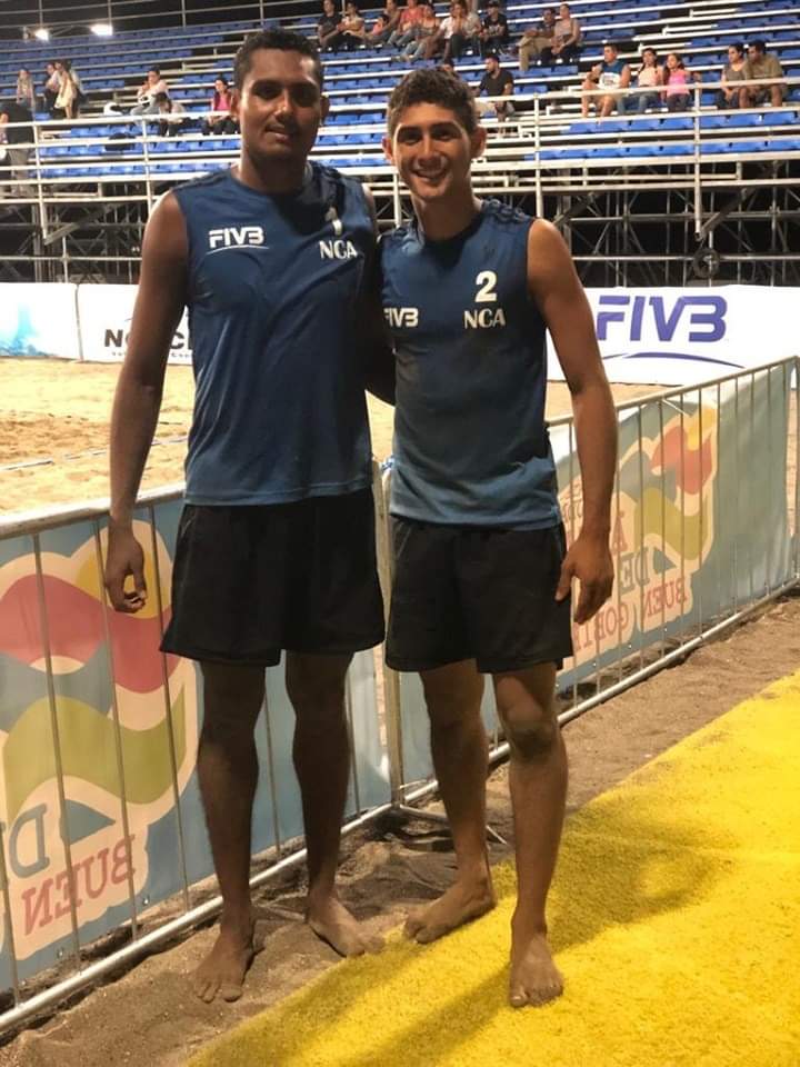 Los nicaragüenses Gerson Contreras y Dennis López. Foto Cortesía Dennis López.