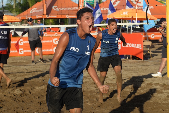 Dennis López con Jefferson Cascante serán los representantes masculinos en el Campeonato Mundial de Voleibol de Playa de Tailandia. LA PRENSA/CORTESÍA/FNVB