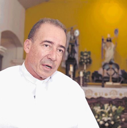 sacerdotes