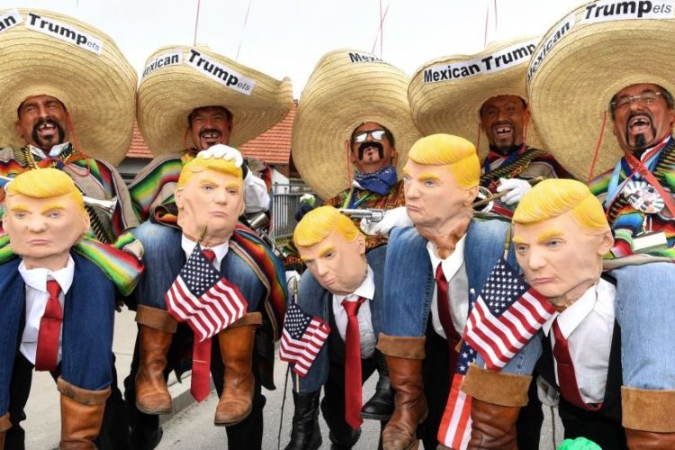 Los mexicanos que criticaban a Trump ahora hablan como Trump 107712346_trumpmex-750x500