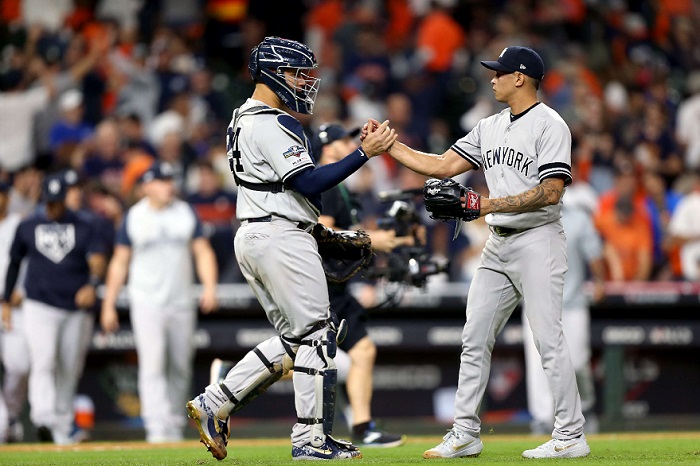 Jonathan Loáisiga, Yanquis Jonathan Loáisiga (derecha) cerró en el triunfo de los Yanquis sobre Astros, en el primer partido de la Serie de Campeonato de la Liga Americana. LA PRENSA/Bob Levey/Getty Images/AFP