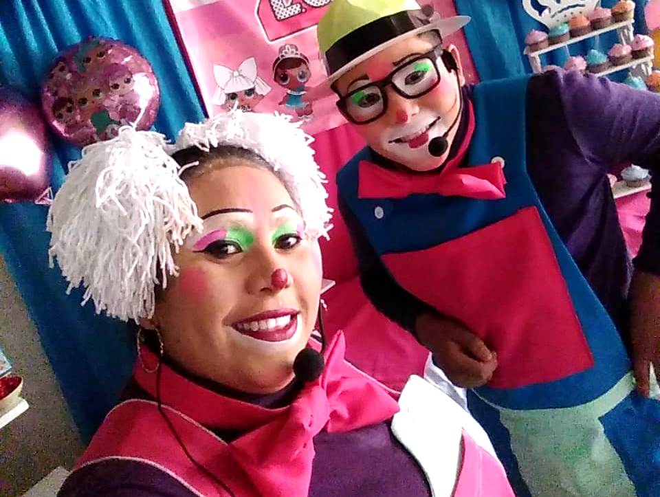 Mercedes Rocha: la maestra que jugó futbol en Diriamba, ahora se vestirá de payasita para hacer reír a los niños esta Navidad - La Prensa (Nicaragua)