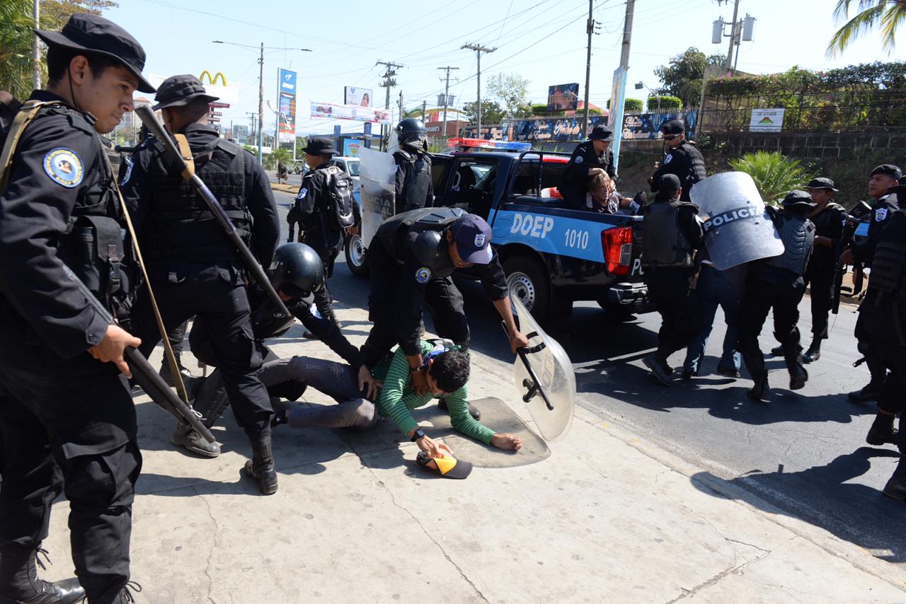 policía orteguista