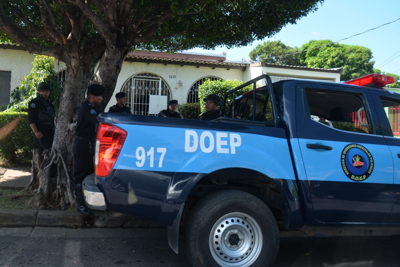 Asedio policial impide plantón en Iglesia San Francisco de Managua - La Prensa (Nicaragua)