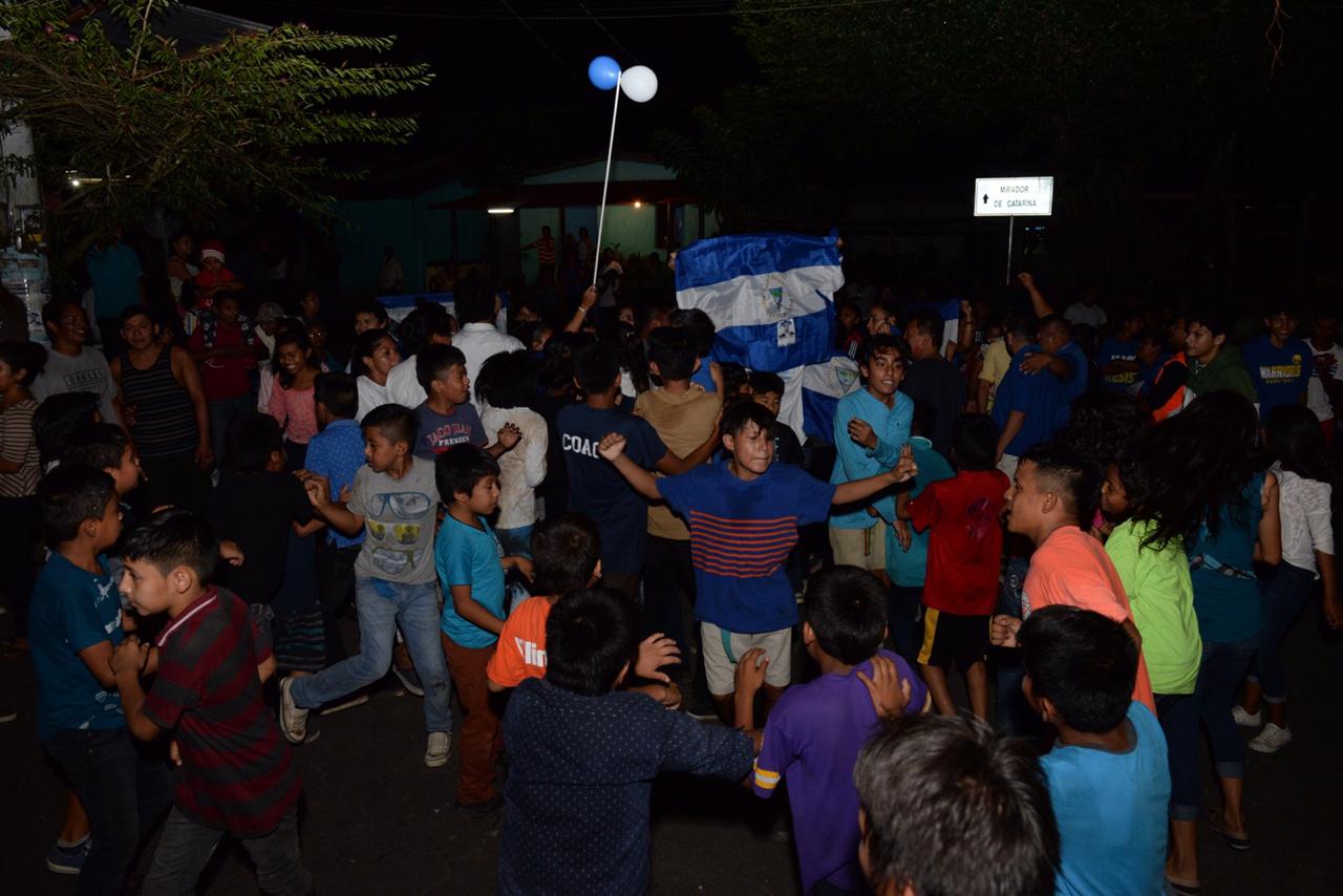 Catarina se manifiesta contra el régimen orteguista durante el inicio de las fiestas patronales - La Prensa (Nicaragua)