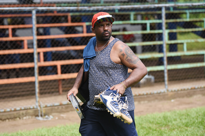 Ex grandes ligas Alberto Callaspo no dio la talla en Chinandega - La Prensa (Nicaragua)