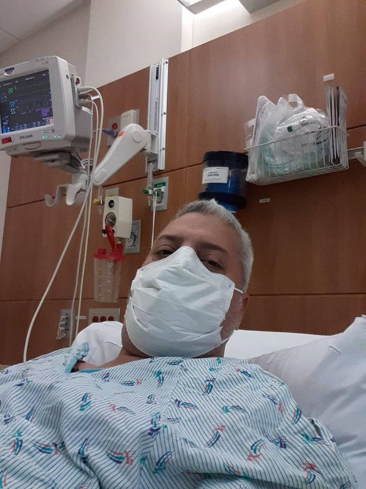 El comunicador pasó momentos difíciles al extremo de pensar que del hospital no saldría vivo como ha ocurrido con miles en el mundo. LA PRENSA/Cortesía