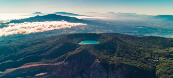 Costa Rica con vuelo