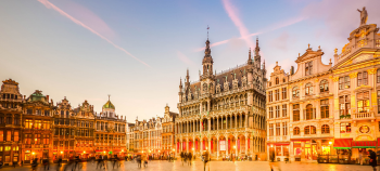 Brujas y joyas de Europa con vuelo