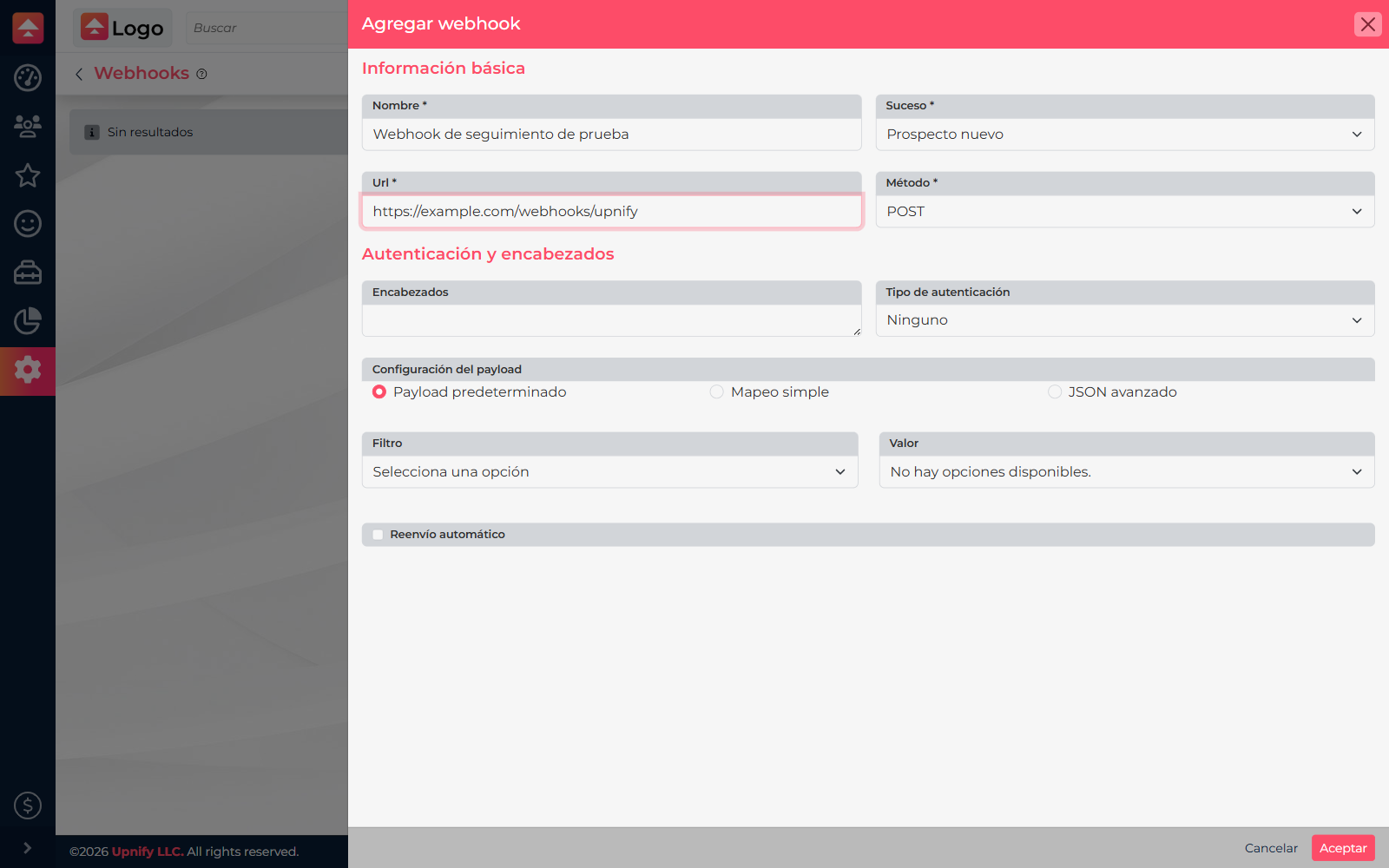 Formulário do CRM para configurar um webhook de saída com evento, URL de destino, método e autenticação.