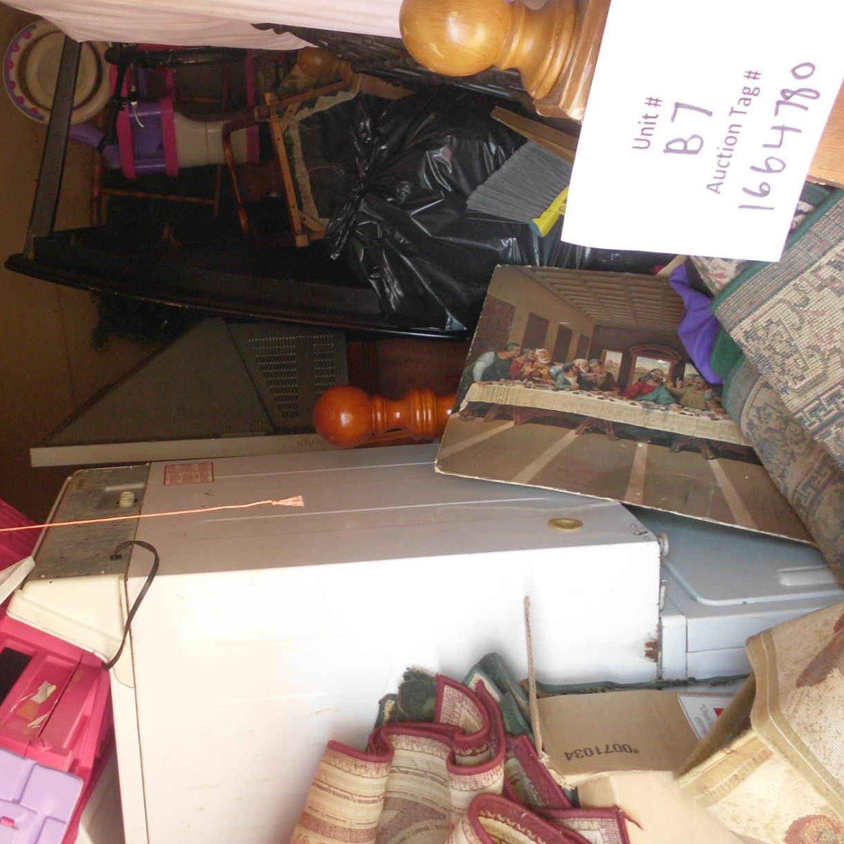 Storage auction 6044 at Hwy 45 Bypass Storage