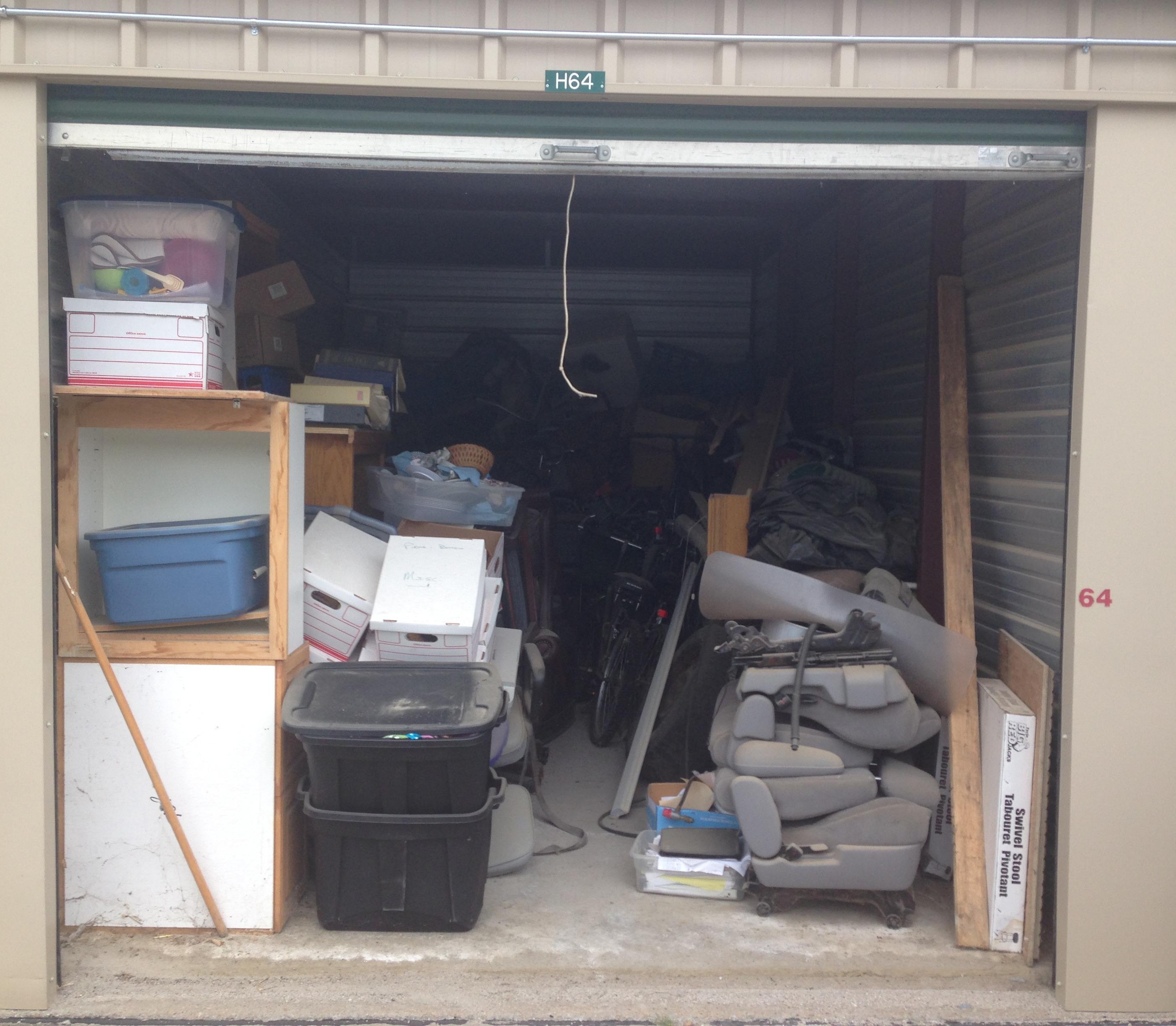 Storage auction 6361 at LockBox Storage Bennington