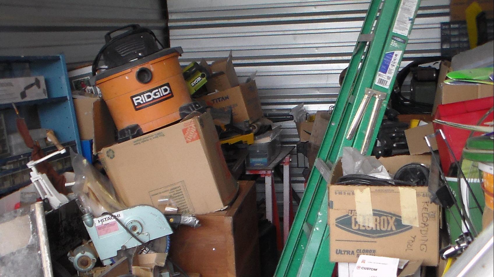 Storage auction 7986 at American Self Storage