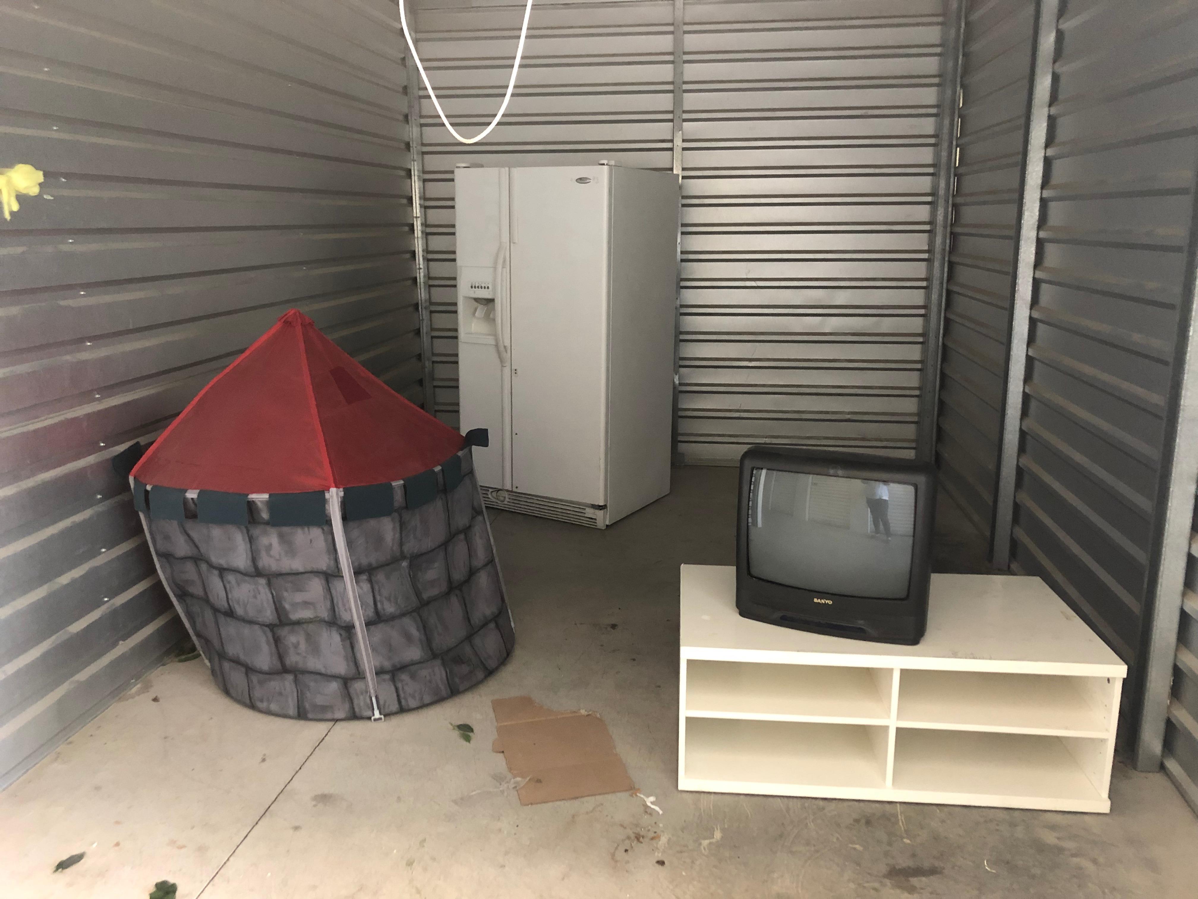 Storage auction 9561 at WestSide Mini Storage