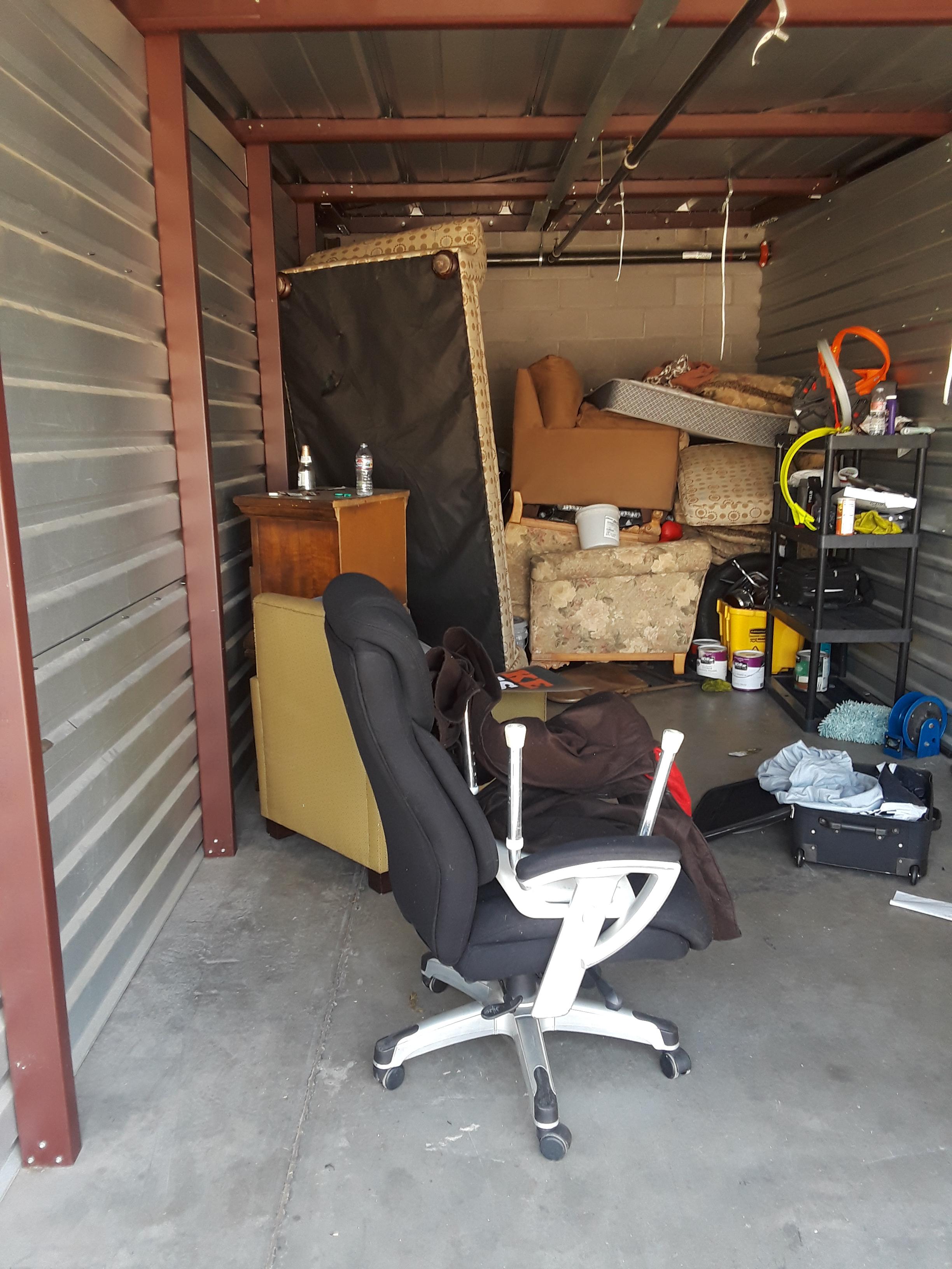 Storage auction 9694 at Encanto Self Storage